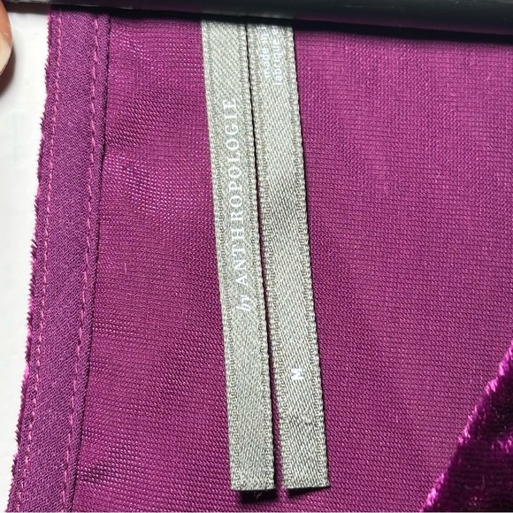 By Anthropologie Velvet Cutwork Plum V Neck Blouse Top Size M - Picture 6 of 16